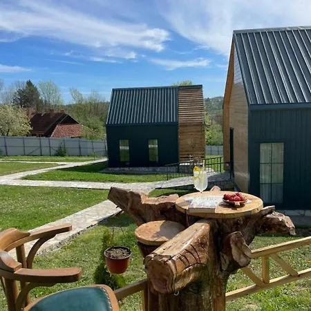 Imanje Savcic Vila *