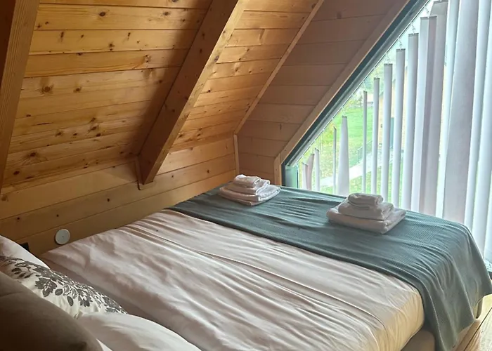 Villa Imanje Savcic *